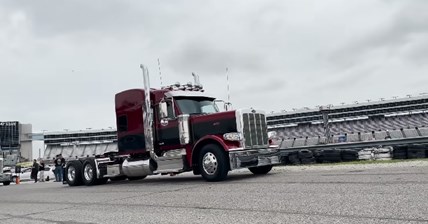 First Test Drive Peterbilt 589